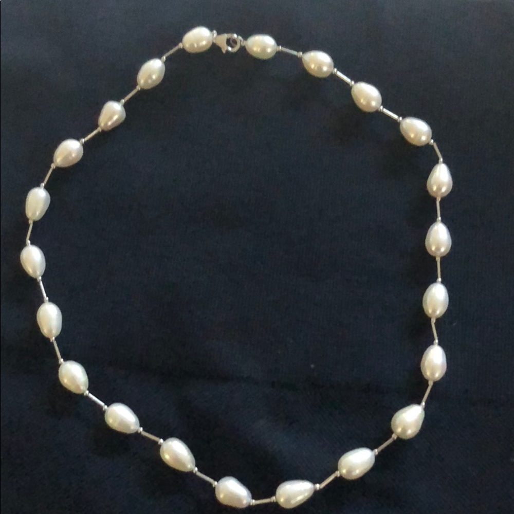 Freshwater pearl and sterling silver necklace
